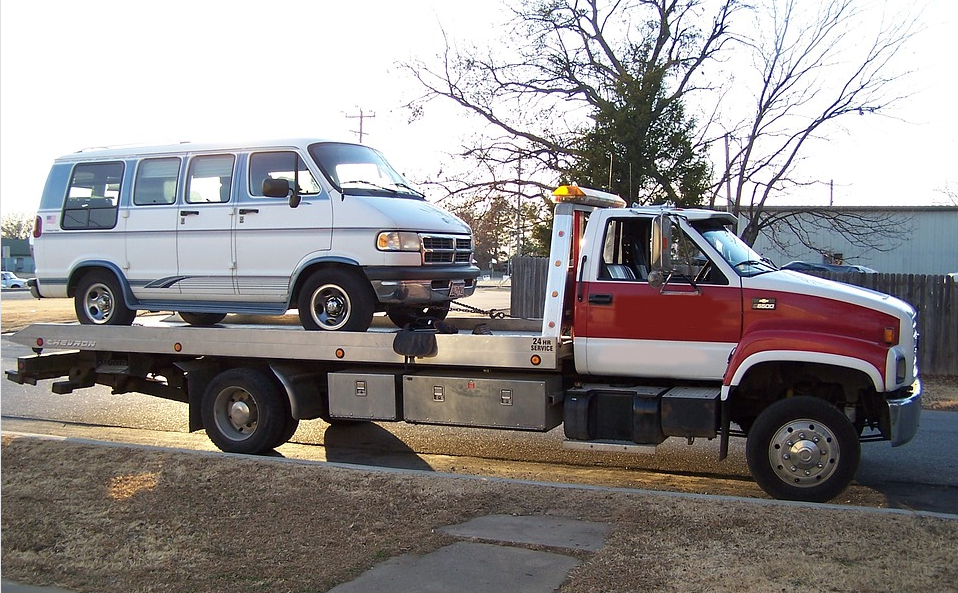 this image shows towing services in Sunrise, FL