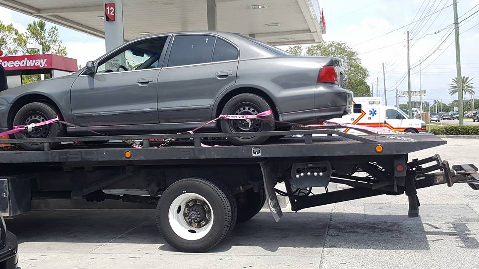 this image shows towing services in Sunrise, FL
